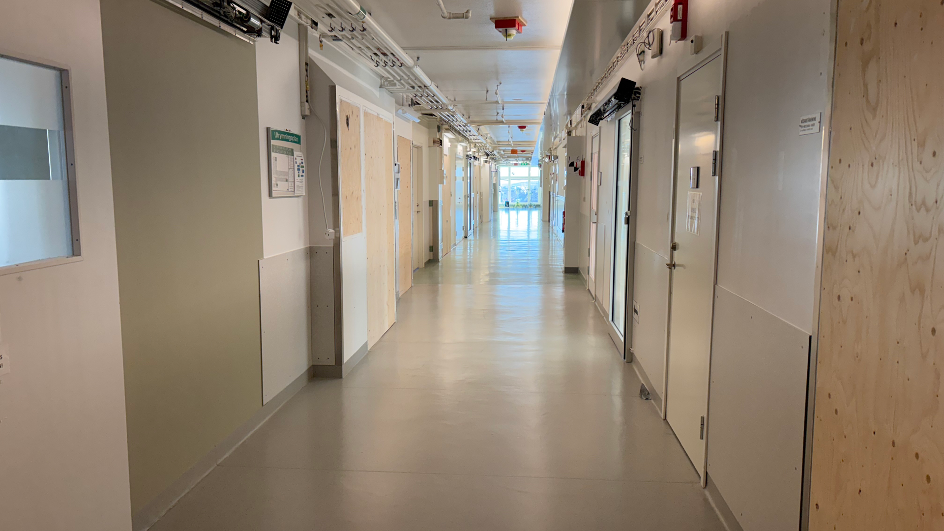En bild p&aring; korridoren som har akutfl&ouml;det fram till 21 april.