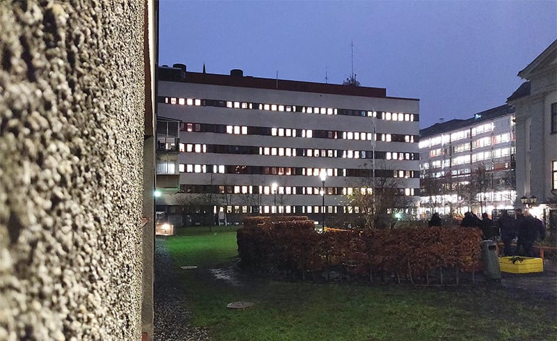 Maria sjukhus på kvällen.