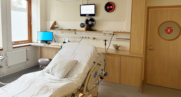 En förlossningssal före renovering.