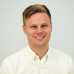 Locums medarbetare Albin Brette.