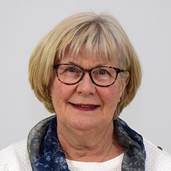 Locums medarbetare Birgitta Strömberg.
