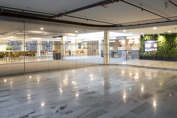 Tom apotekslokal Sollentuna.