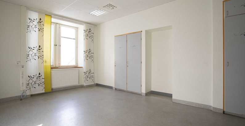 Tom ledig lokal vid Karolinska sjukhuset i Solna. 
