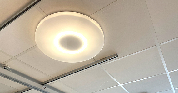 LED-belysning i tak vid Norrtälje sjukjhus
